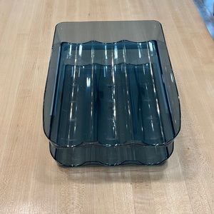 Egg Holder for counter, holds ~30 eggs